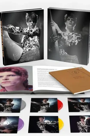 David Bowie - Rock 'N' Roll Star Coffret Deluxe (5 CD + 1 blu-ray) Disques CD | Derniers jours