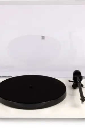Offre - Rega Planar 1 Plus Blanc mat avec cellule Carbon MM