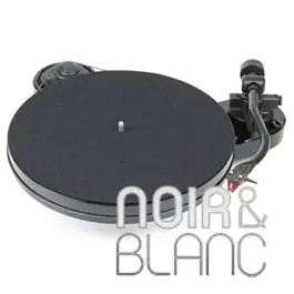 Platines vinyles Pro-Ject RPM 1 Carbon + Ortofon 2M Red | Produit tendance
